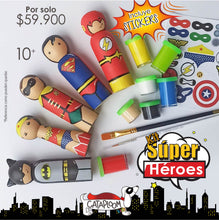 Cargar imagen en el visor de la galería, 5 muñecos Waldorf para pintar y decorar con los personajes de los Avengers o la Liga de la justicia, incluye pinturas acrílicas no tóxicas, pincel delineador, pincel suave y stickers para decorar el proyecto.