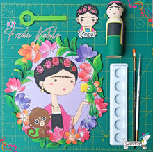 Cargar imagen en el visor de la galería, Frida para pintar en madera, peg doll, cuadro y Frida magnética. Pinturas acrílicas, pincel suave, pincel delineador.
